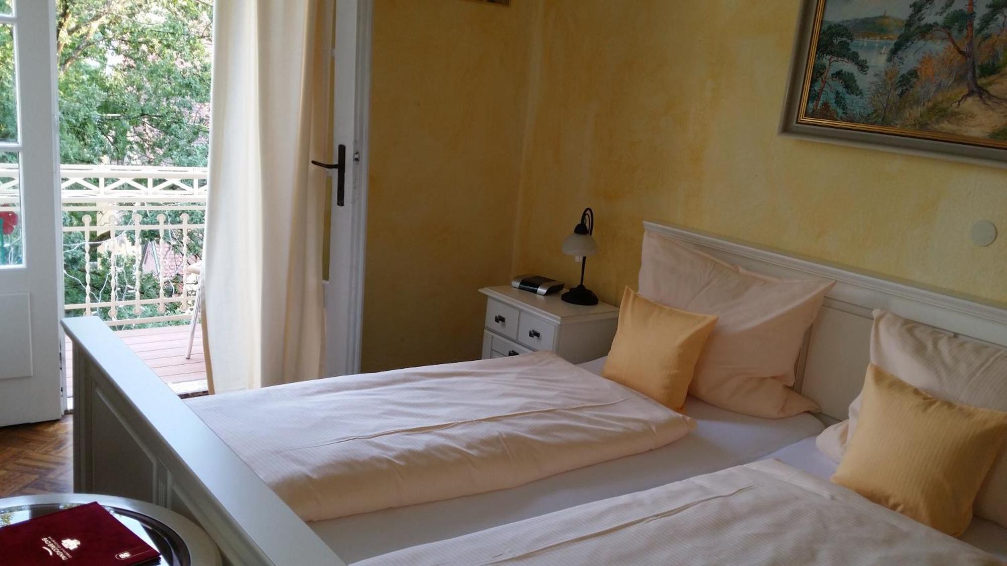 Rhoen Hotel Waldcafe St. Georg Staatsbad Bruckenau Ruang foto