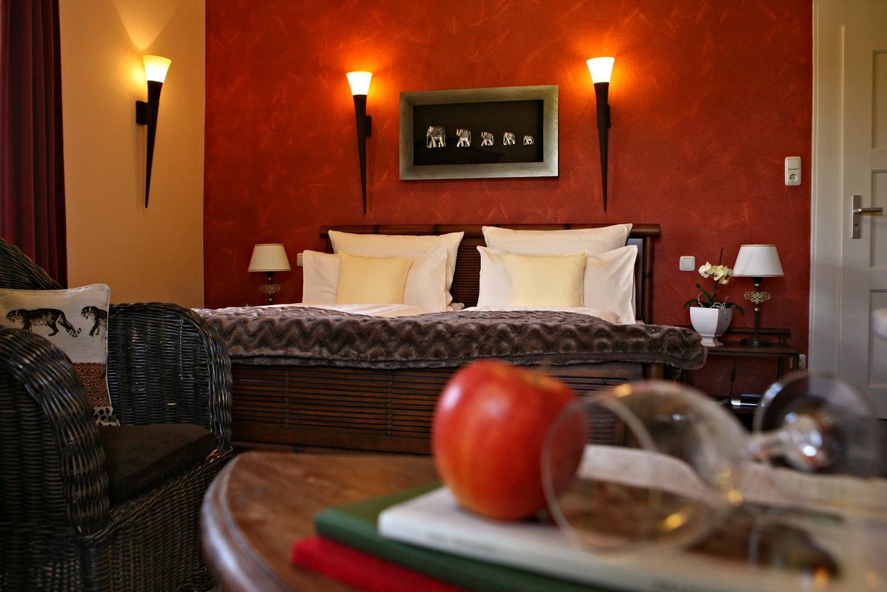 Rhoen Hotel Waldcafe St. Georg Staatsbad Bruckenau Bagian luar foto
