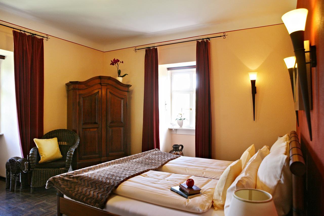 Rhoen Hotel Waldcafe St. Georg Staatsbad Bruckenau Bagian luar foto